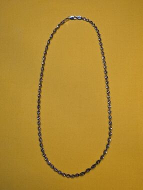Vintage 925 Italy ▪︎ Silver Twisted Herringbone Necklace ▪︎ UNIQUE! 📿